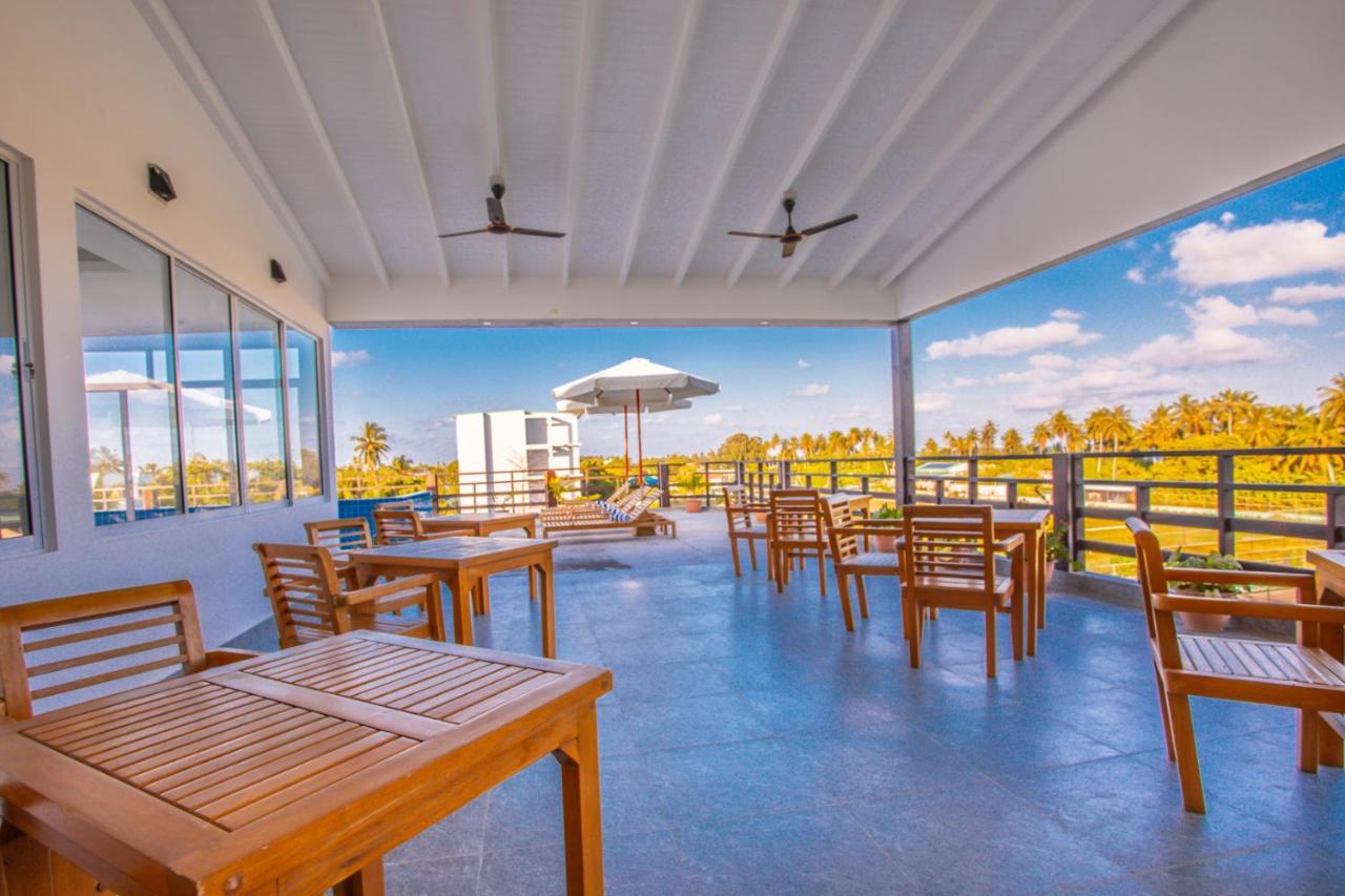 Dhiguveli Breeze Hotel Dhigurah  Buitenkant foto